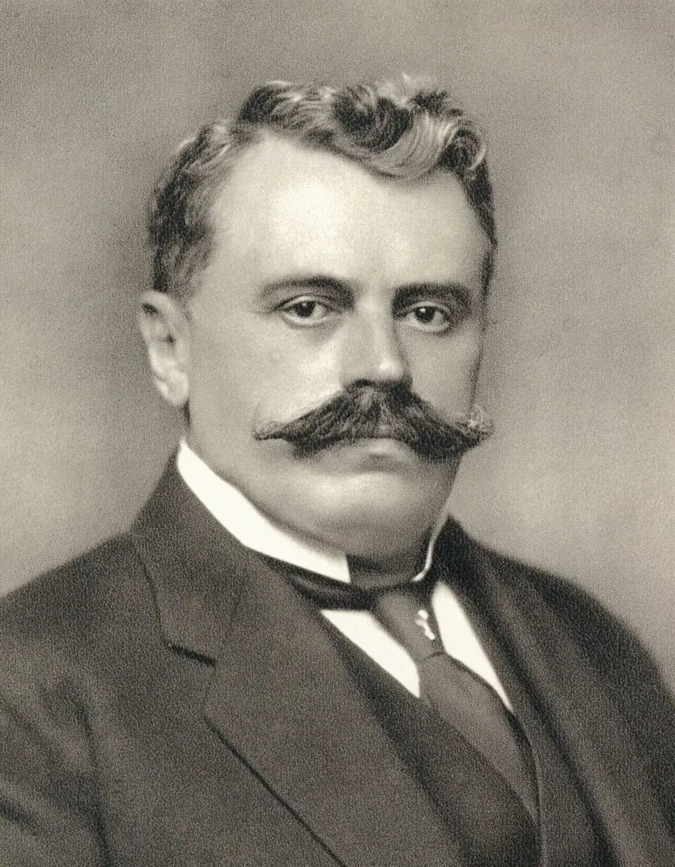 František Udržal, portrét z ateliéru Langhans, 1934